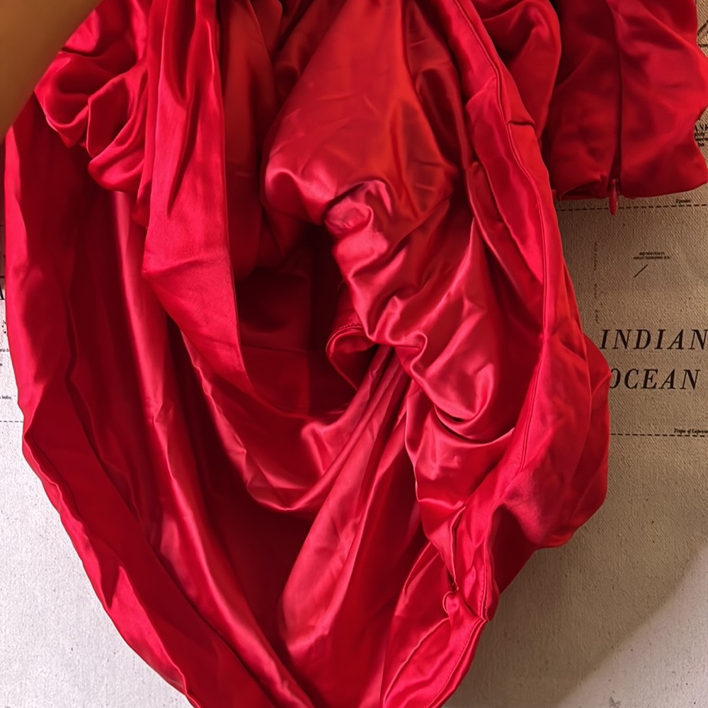 RARE HOUSE OF CB 'Rita' Red Satin Wrap Plunge Dress NWOT - Picture 15 of 15
